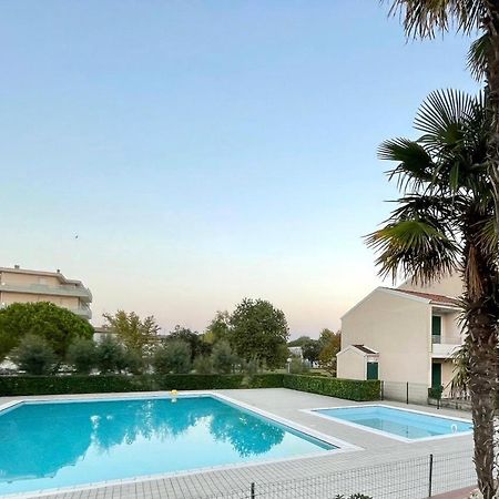Apartment Caorle De Lux Swimming Pool, Parking, Garden Extérieur photo