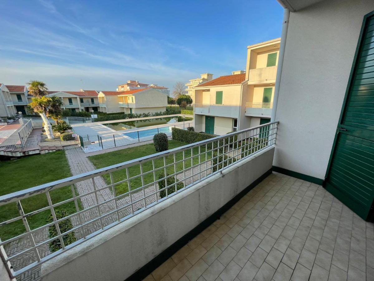 Apartment Caorle De Lux Swimming Pool, Parking, Garden Extérieur photo