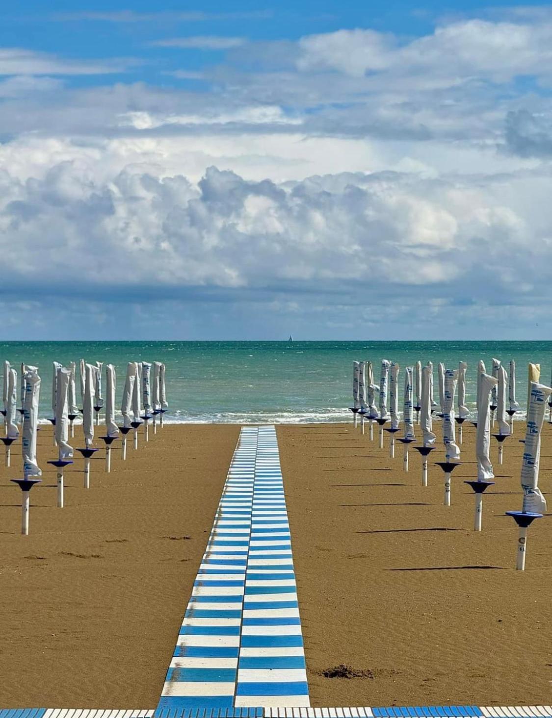 Apartment Caorle De Lux Swimming Pool, Parking, Garden Extérieur photo